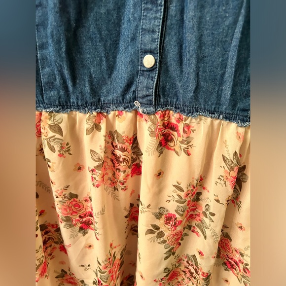 CANYON RIVER BLUES VTG Y2K Shirtdress with snap buttons. Size L - Picture 5 of 7